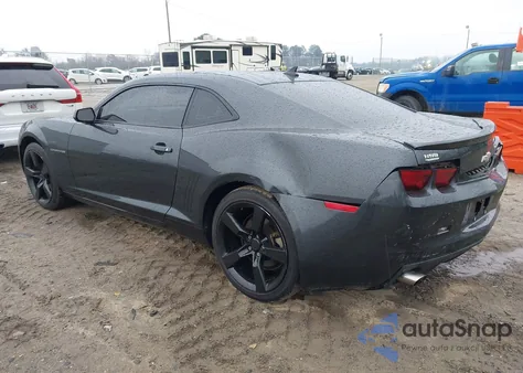 2013 Chevrolet Camaro 1Ls from USA, damaged, VIN 2G1FE1E3XD9107727